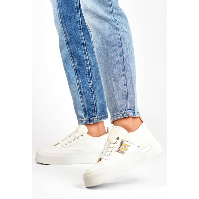 Matalat tennarit, joissa paksu pohja, valkoinen LY100W 2