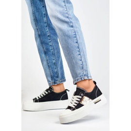 Matalat tennarit, joissa paksu pohja, musta LY100B 1