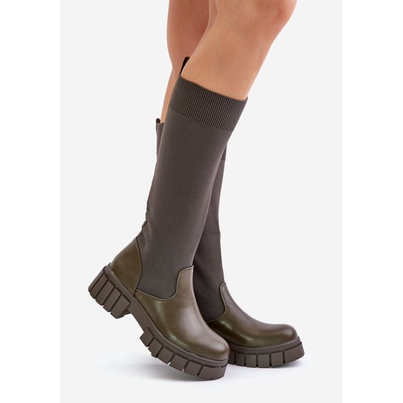 Saappaat, joissa joustava päällinen ja tasainen kantapää, tummanvihreä Mesidra 1