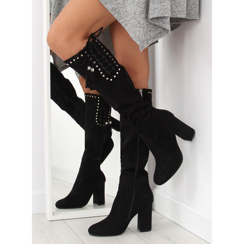 Mustat klassiset korkokengät 1