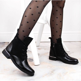 Filippo W PAW476 mustat kiiltonahkasaappaat 2