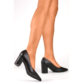 Pumput Malli KJ-42B Musta 1