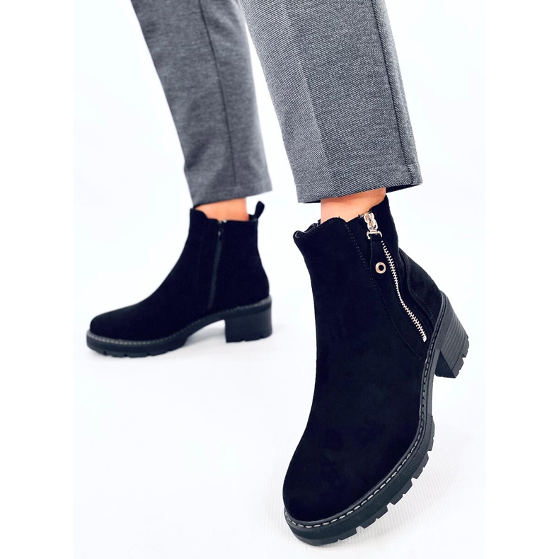 Linea Mustat suojasaappaat 2