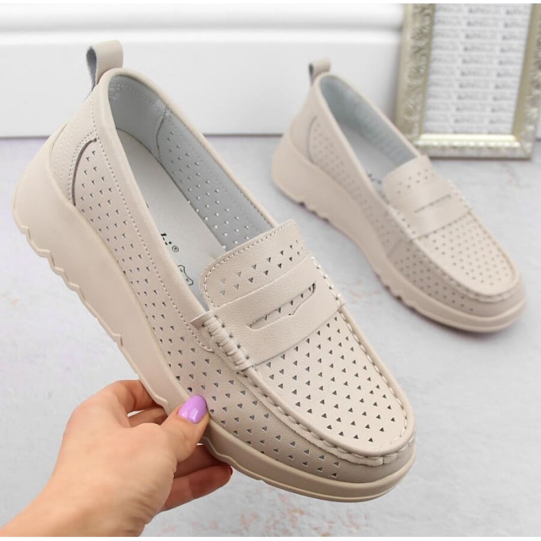 Ugg S. Barski harjakattoiset kengät W LR509 OLI253B 2