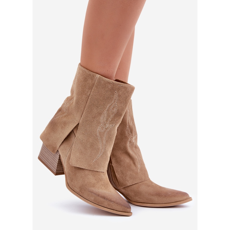 Mokkanahkaiset Cowboy-saappaat korkealla kantapäällä, käännetyllä ylhäällä Zazoo 3488 Beige 1