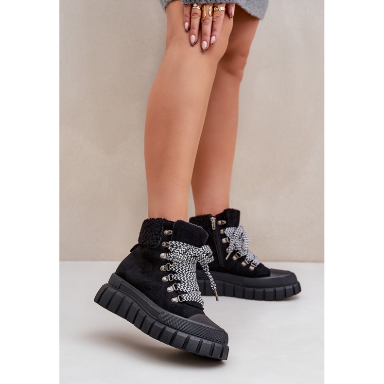 Naisten eristetyt saappaat 24BT26-7929 musta 1