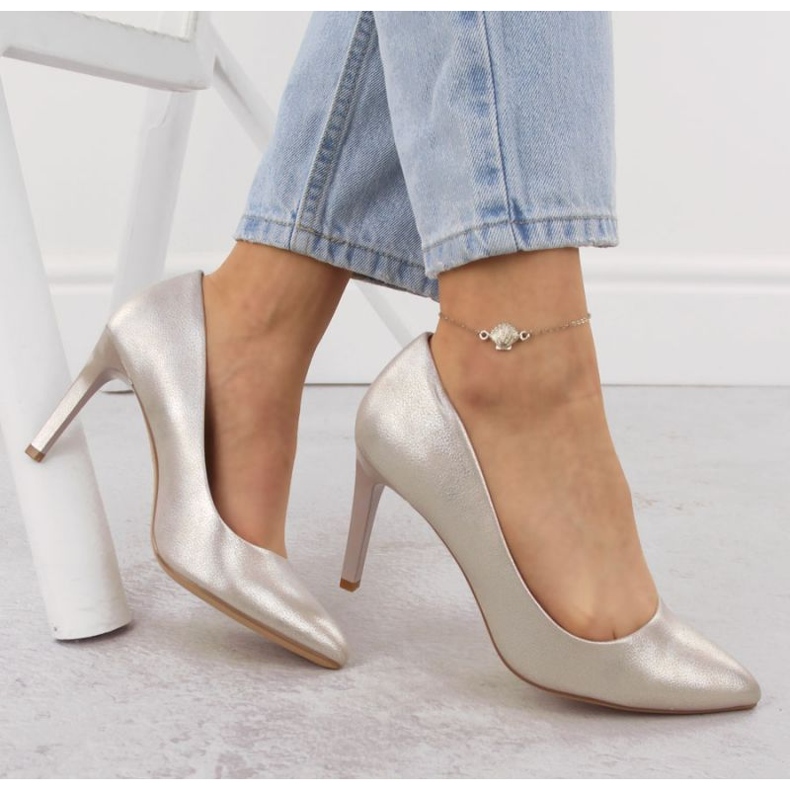 Sergio Leone 1339 beige mokkanahkapumput 2