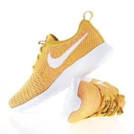 Nike Rosherun Flyknit W 704927-700 kengät oranssi 10