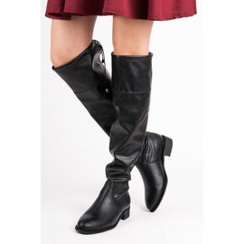 Yes Mile Slip-on tasaiset saappaat musta 1