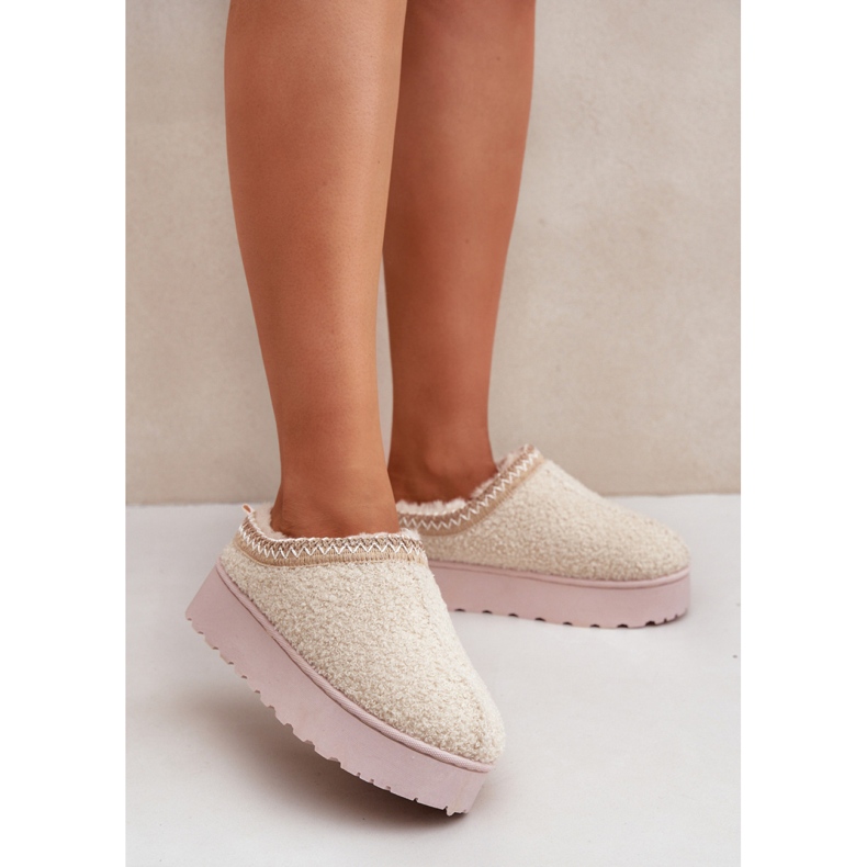 Naisten beige-alustaiset lumisaappaat 1