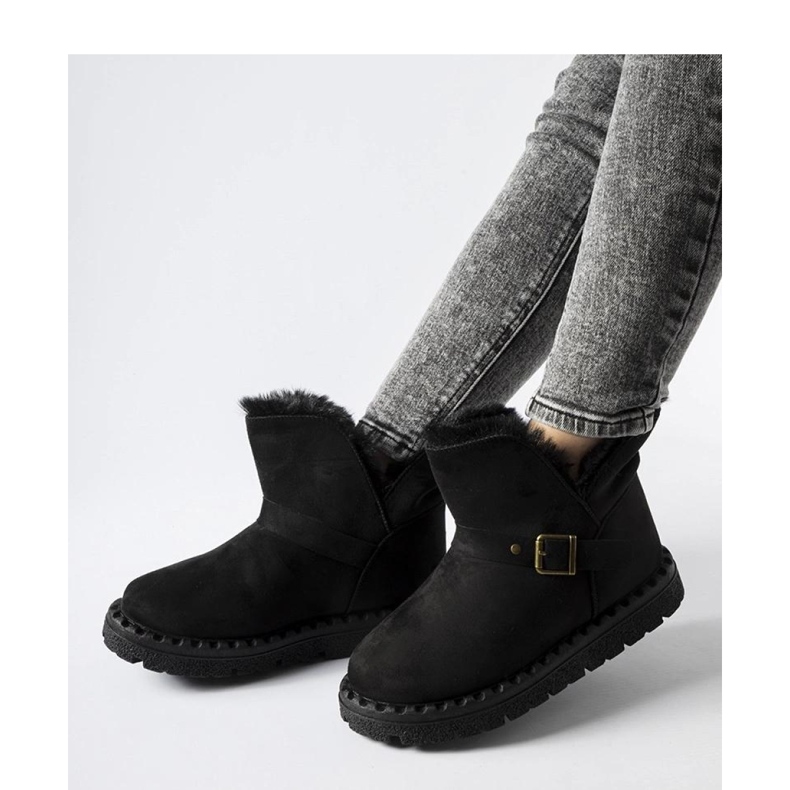 Mustat eristetyt lumisaappaat, joissa leikkaus Monal - Solea 1