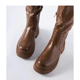 Ruskeat litteät klassiset saappaat Christienilta - Solea 1