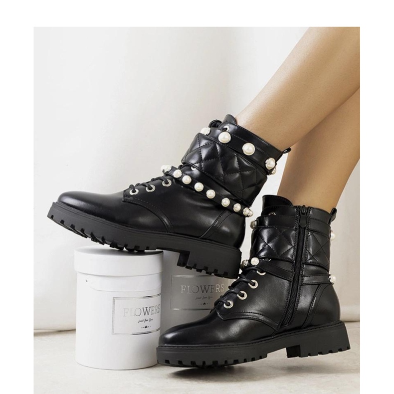 Mustat naisten tennarit Cesia - Solea 1