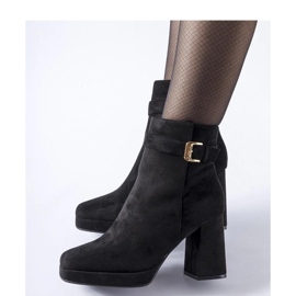 Mustat eristetyt klassiset nilkkurit Caio - Solea mokkaa 1