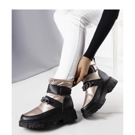 Kultaiset lumisaappaat ketjulla Ephraim - Solea 1