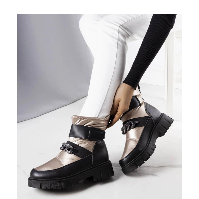 Kultaiset lumisaappaat ketjulla Ephraim - Solea 1