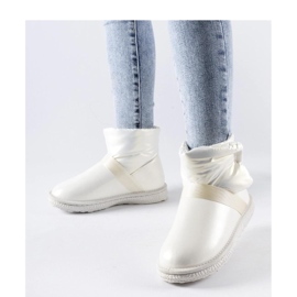 Delaune - Solean beigen kiiltävät lyhyet lumisaappaat 1