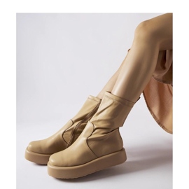 Beiget alustasaappaat 1