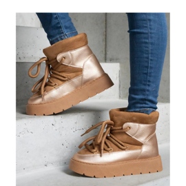 Turkiseristetyt alustalumisaappaat ruskea 1