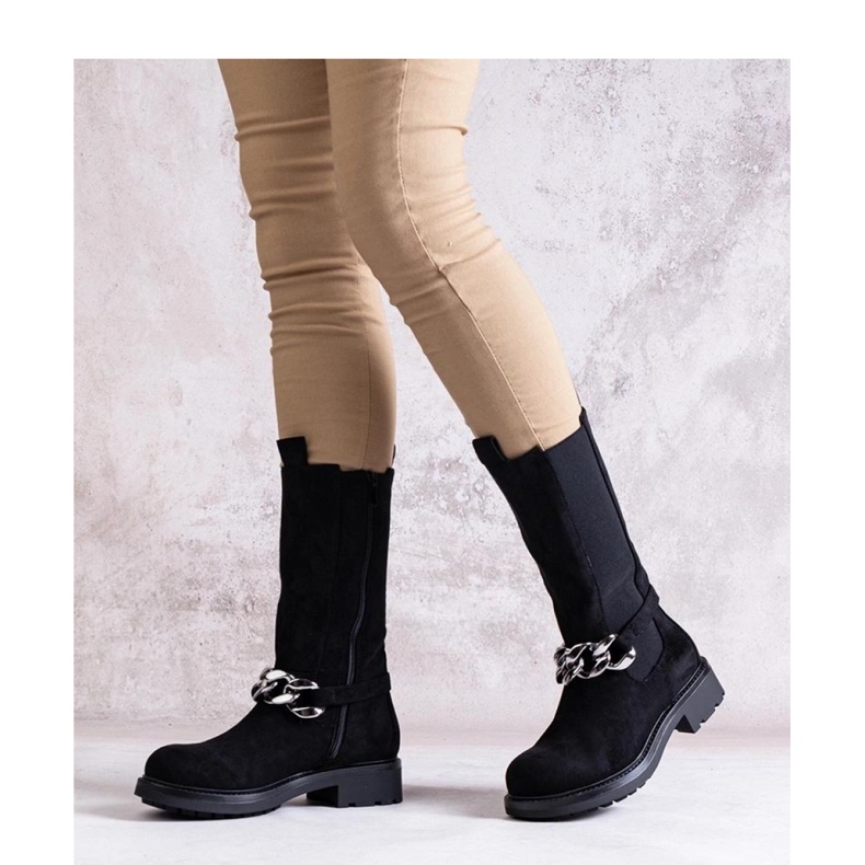 Mustat naisten nilkkurit, joissa on ketju 1