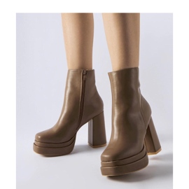 Ruskeat korkokengät 1