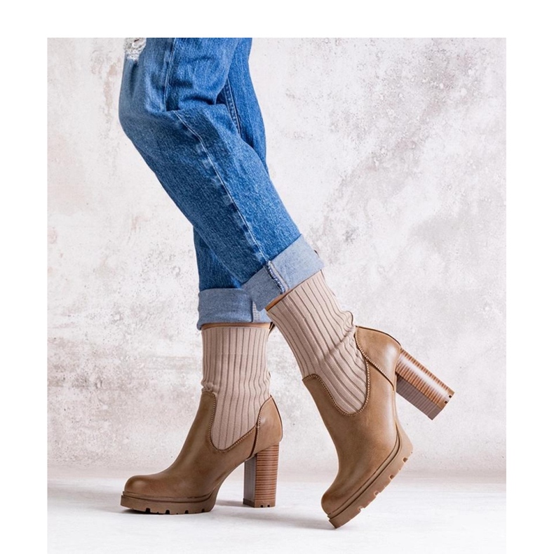 Tumman beigenväriset nilkkurit eko-nahasta 1