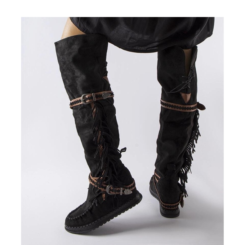 Mustat kiila saappaat 1