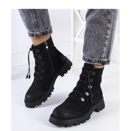 Mustat eko-mokkanahkasaappaat 1