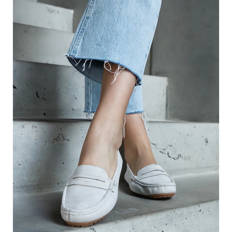 Harmaat naisten mokasiinit ekologisesta mokkasta 1