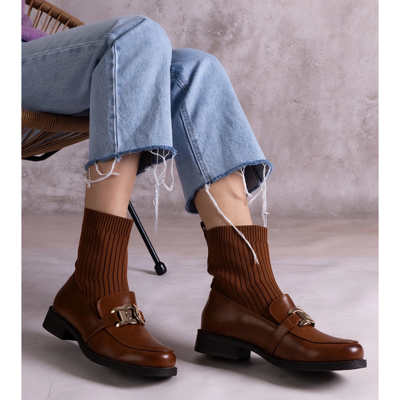 Ruskeat nilkkurit, joissa kangaspäällinen 1