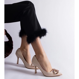 Beiget korkokengät, jotka on koristeltu värikkäillä zirkoneilla 2