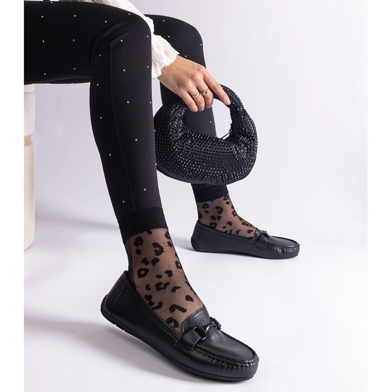 Mustat klassiset mokasiinit ekologisesta nahasta 1