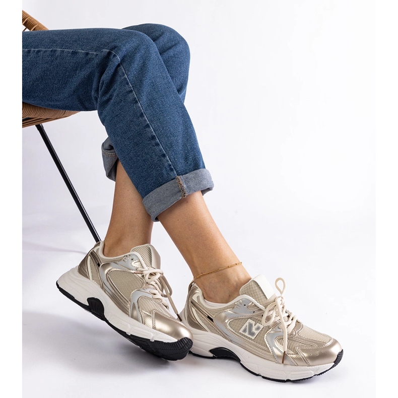 Kultaiset klassiset urheilulenkkarit kultainen 2