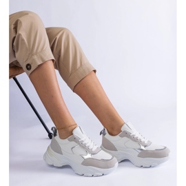 Valkoiset lenkkarit massiivisessa pohjassa valkoinen 2