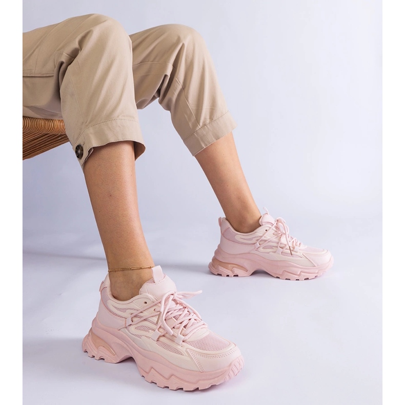 Vaaleanpunaiset urheilun lenkkarit massiivisella pohjalla vaaleanpunainen 1