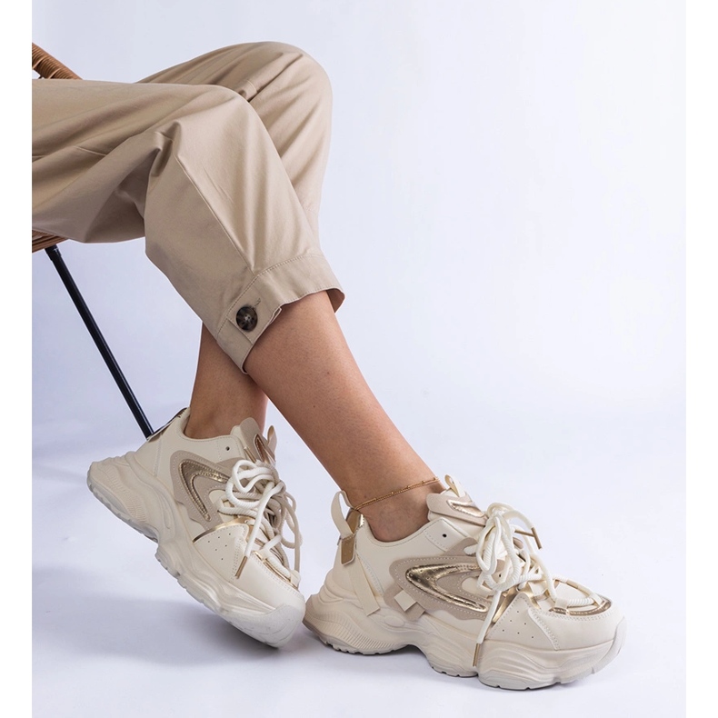 Beiget naisten urheilulenkkarit massiivisella pohjalla 1