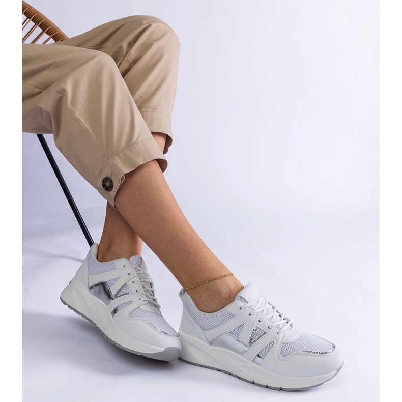 Valkoiset lenkkarit paksulla pohjalla valkoinen 1