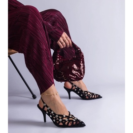 Mustat kivillä kudotut sandaalit 1 Mustat kivillä kudotut sandaalit 1