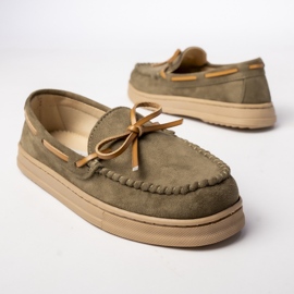 Naisten vihreät mokkanahkaiset leipät keulalla 2