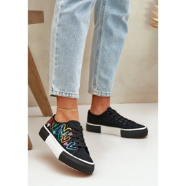 Naisten lenkkarit mustassa sydämessä 2