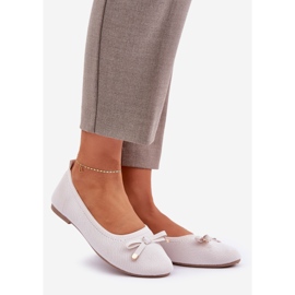 Mesh Ballerinas kevyellä kerjäläisellä keulalla beige 1