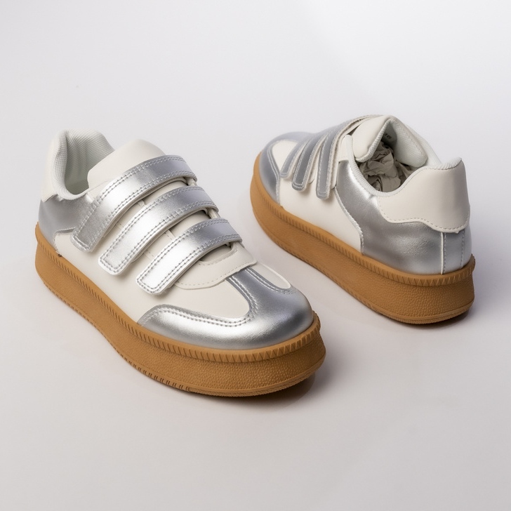 Naisten urheilun lenkkarit hopeavalkoiset 1