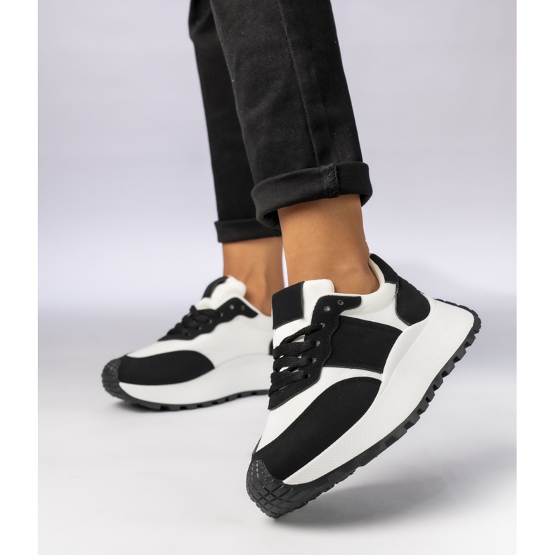 Naisten mustavalkoiset urheilulajit 2