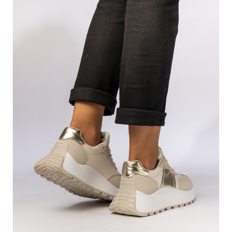 Naisten beige -urheilun lenkkarit 1