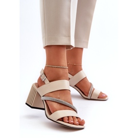 S.Barski Naisten tyylikkäät sandaalit Post Beige MR38-549 4