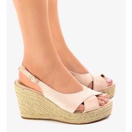 Mokkasaappaat kevääseen, naisten korkokengät beige 1