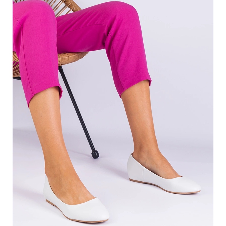 Valkoiset balleriinit Piilotetulla kiilalla ekologista valkoinen 1