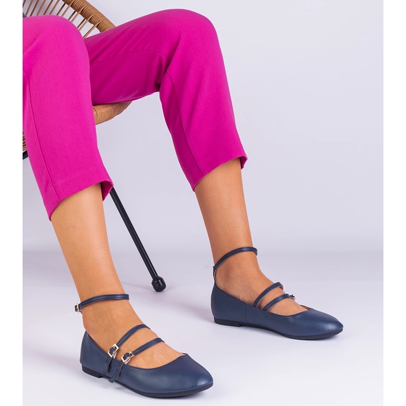 Merivoimien balleriinit, jotka on valmistettu ekologisesta sininen 1