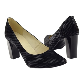 Mustat pumput tangossa 138 3