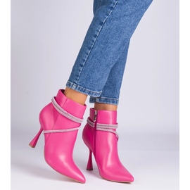 Pink saappaat korkokentällä, joka on koristeltu zirkonilla vaaleanpunainen 1